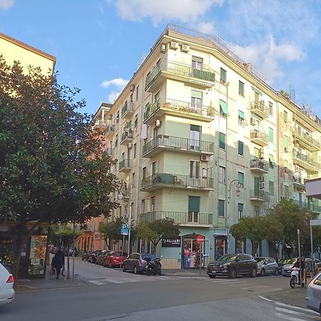 Amalphia Home Salerno Bagian luar foto